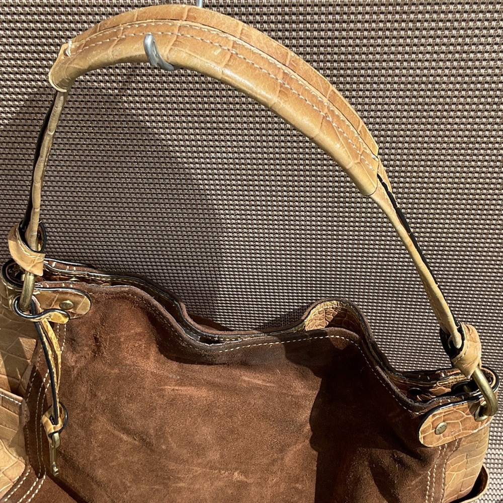 Fossil Elegant Brown Suede Shoulder Bag - Picture 3 of 9